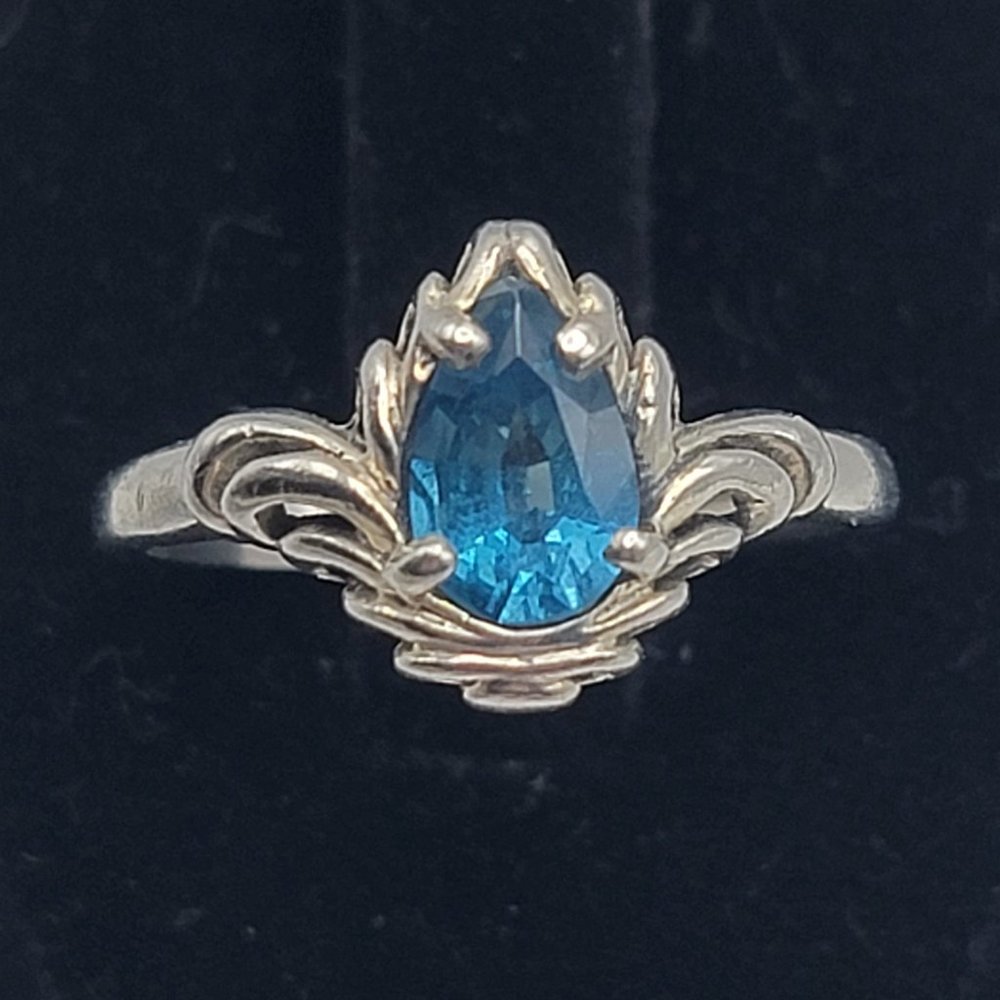 Kabana Sterling Silver Blue Topaz Ring - Picture 3 of 8